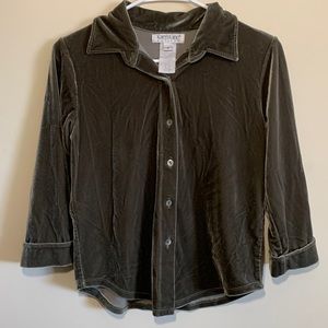 Woman’s Karen kane formal blouse